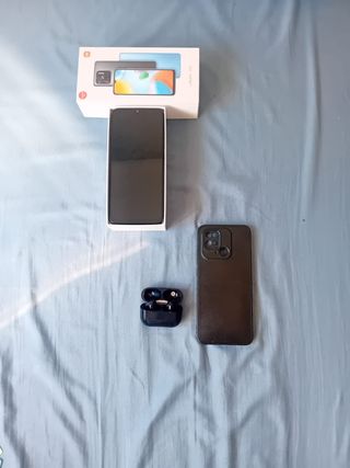 Redmi 10C + funda + auriculares inalámbricos