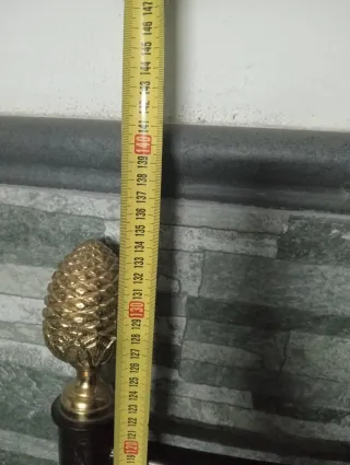 Cabecero forja artesanal negro y dorado