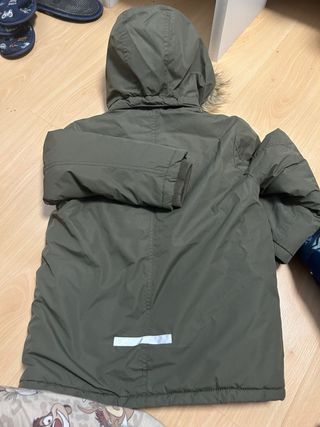 Abrigo niño H&M verde oliva talla 6-8 años