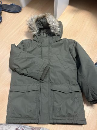 Abrigo niño H&M verde oliva talla 6-8 años