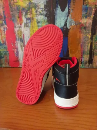 Zapatillas niño talla 34