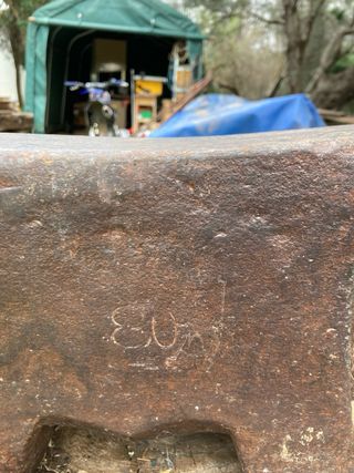 Yunque antiguo 1895 - 80 kg