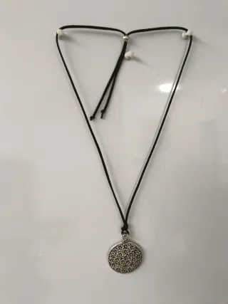 Collana artigianale con ciondolo