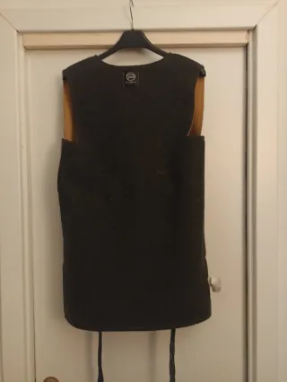 Cappottino smanicato Fornarina giallo senape