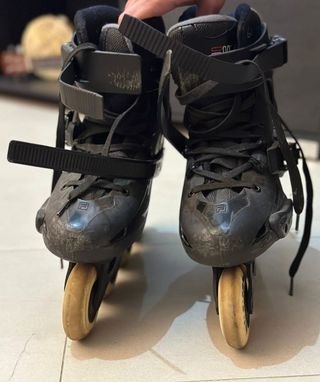 Pattini in linea Fila neri