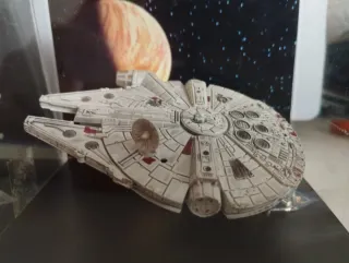 Naves Star Wars X-Wing y Millennium Falcon