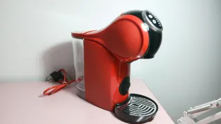 Cafetera Dolce Gusto Roja