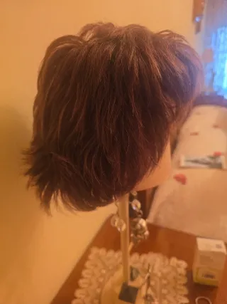 Peluca natural color castaño