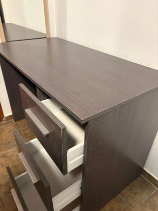 Escritorio moderno para oficina