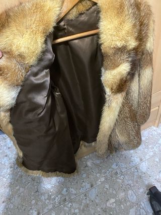 Abrigo de zorro rojo sintetico