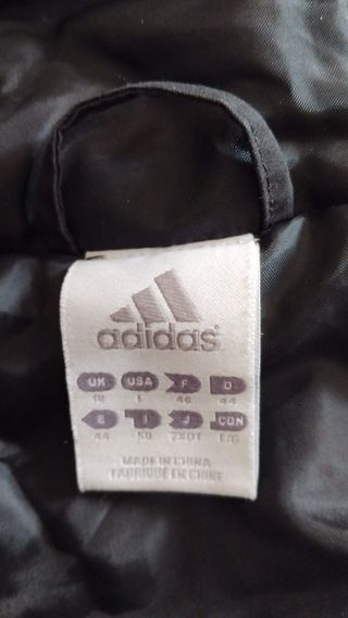 Giubbotto donna Adidas nero con cappuccio