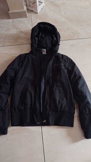 Giubbotto donna Adidas nero con cappuccio