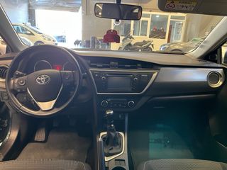 Toyota Auris 2014