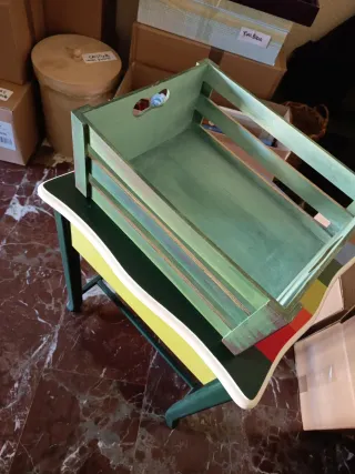 Mesita auxiliar para costura o manualidades