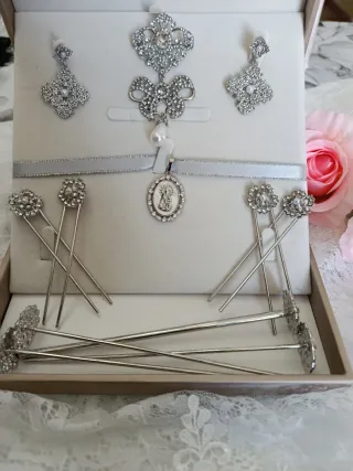 Aderezo de fallera niña a estrenar