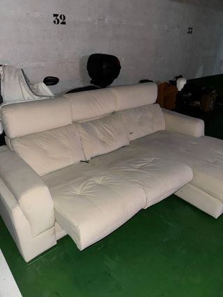 Sofá de tres plazas