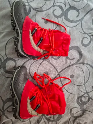 Mono nieve niño Decathlon 6 años y botas T31-32