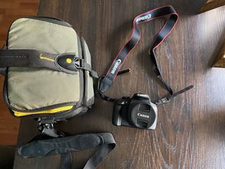 Canon 1200D + Objetivo 18-55mm + Bolsa