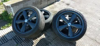 Llantas AEZ con neumáticos