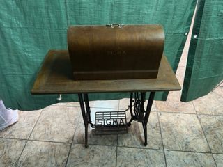 Máquina de coser Sigma antigua