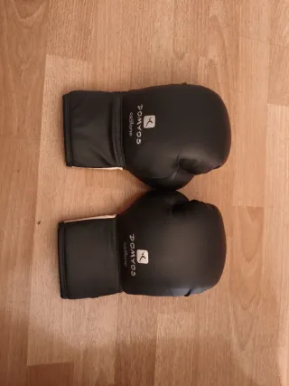 Balón y guantes de boxeo, punchinball