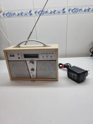 Radio BlueTinum DAB/FM Beige y Plata