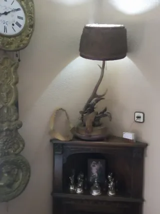 Lámpara rústica de sobremesa