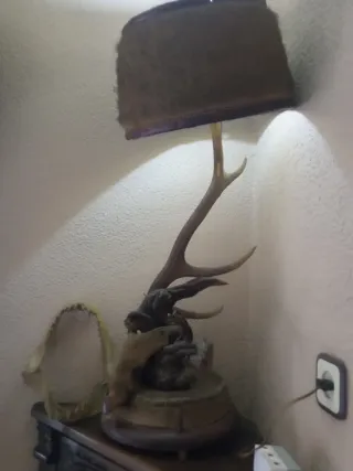 Lámpara rústica de sobremesa