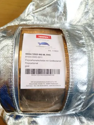 Máscara Capuchón aluminizada con visor oro