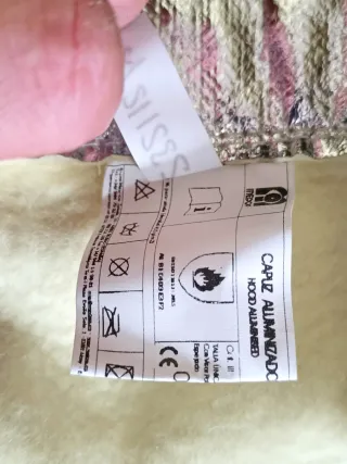 Máscara Capuchón aluminizada con visor oro