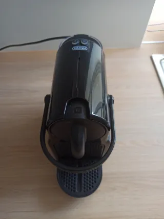 Cafetera Nespresso DeLonghi Negra