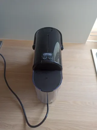 Cafetera Nespresso DeLonghi Negra