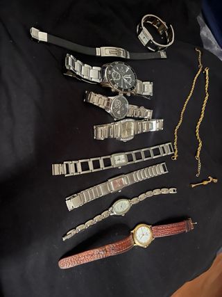 Lote de relojes y pulseras