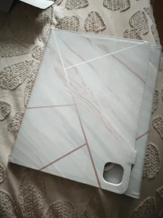 Funda Universal Tablet 10-12 con Teclado