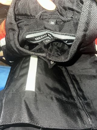 Dos chaquetas de moto S (mujer)  bmw y pantalón S