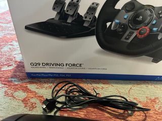 Volante Logitech G29 PS5. Volante e pedali