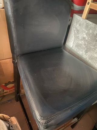 2 Sgabelli in pelle e legno