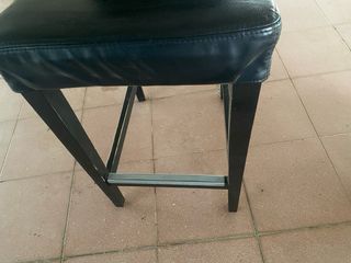 2 Sgabelli in pelle e legno