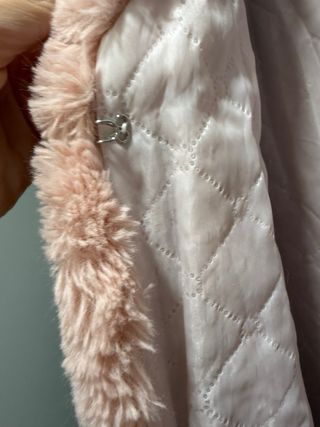 Abrigo pelo rosa talla única