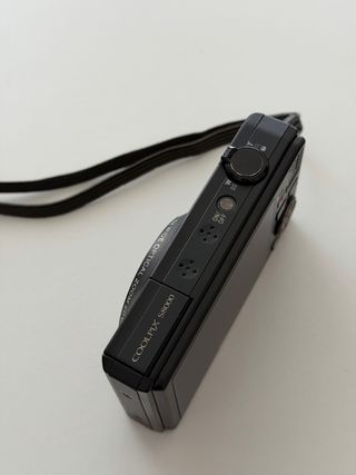 Cámara Nikon COOLPIX S8000 Zoom 10x Negra