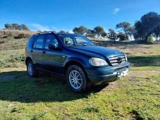 Mercedes ML 430 V8