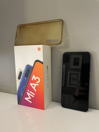 Xiaomi Mi A3 Azul + Funda y Caja