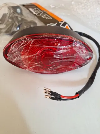 Piloto trasero homologado itv y portamatricula