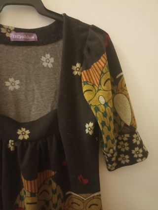 Vestido de invierno con estampado de búhos