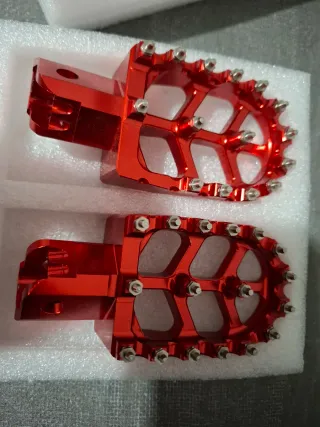 Pedaline Motocross Rosse