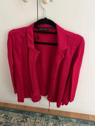 Chaqueta/Camisa Zara Raso Fucsia Talla M