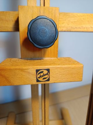 Caballete de madera para pintar