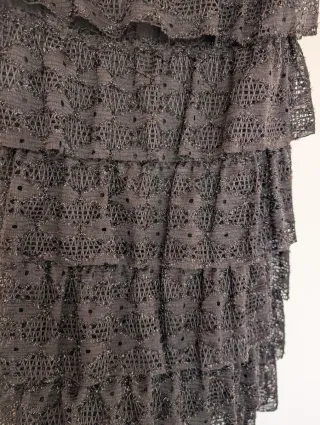 Vestido negro fiesta volantes