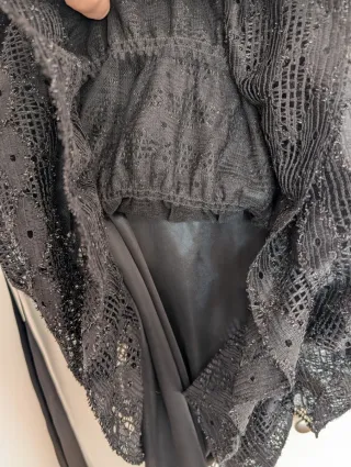 Vestido negro fiesta volantes