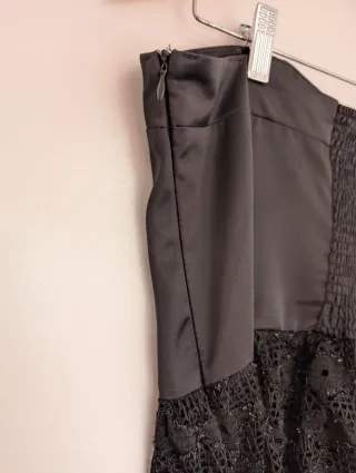 Vestido negro fiesta volantes